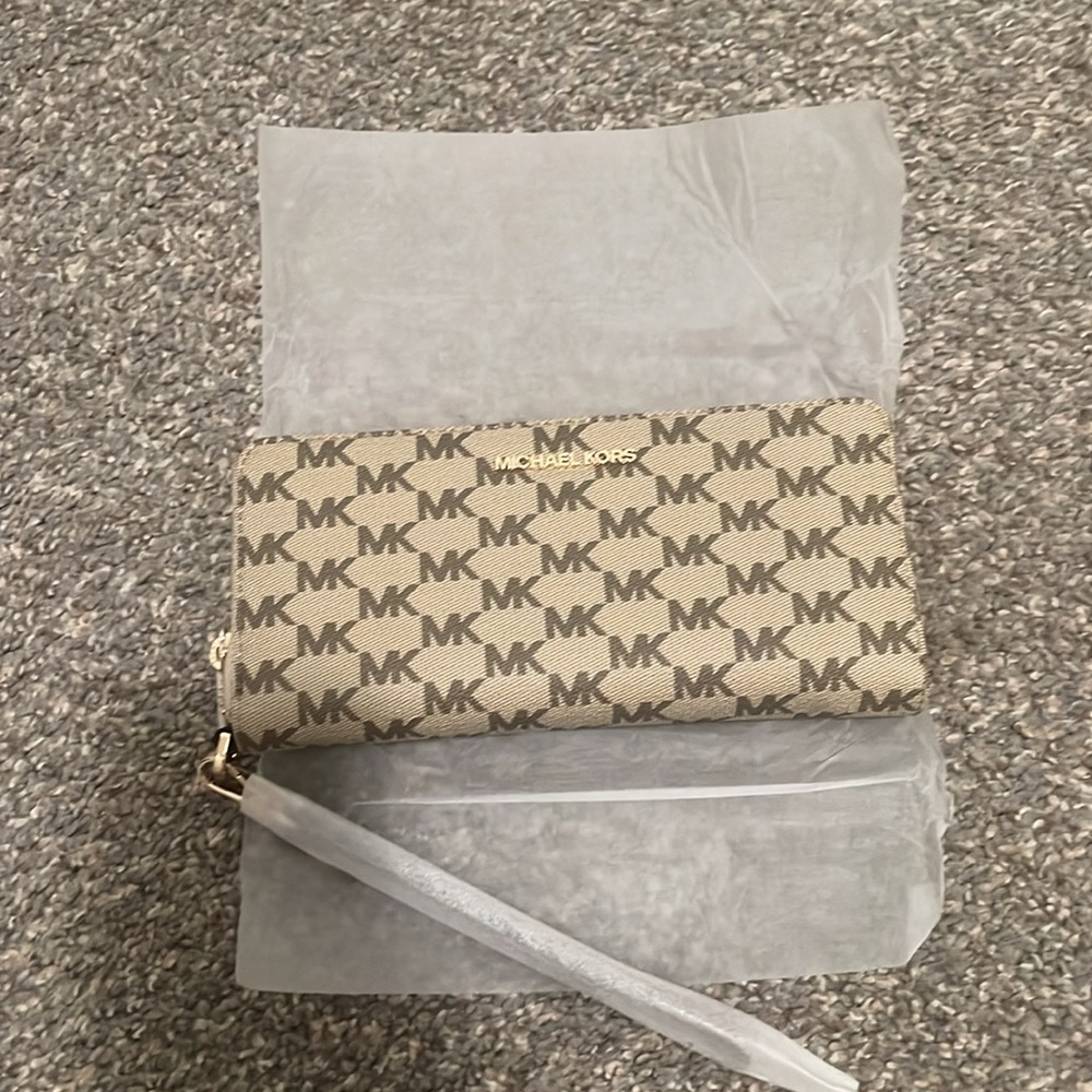 Michael Kors wallet